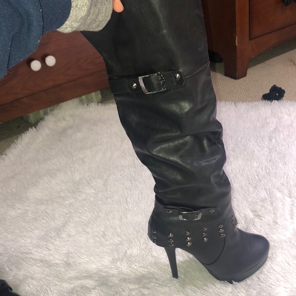 Black heal boots - Picture 1 of 3